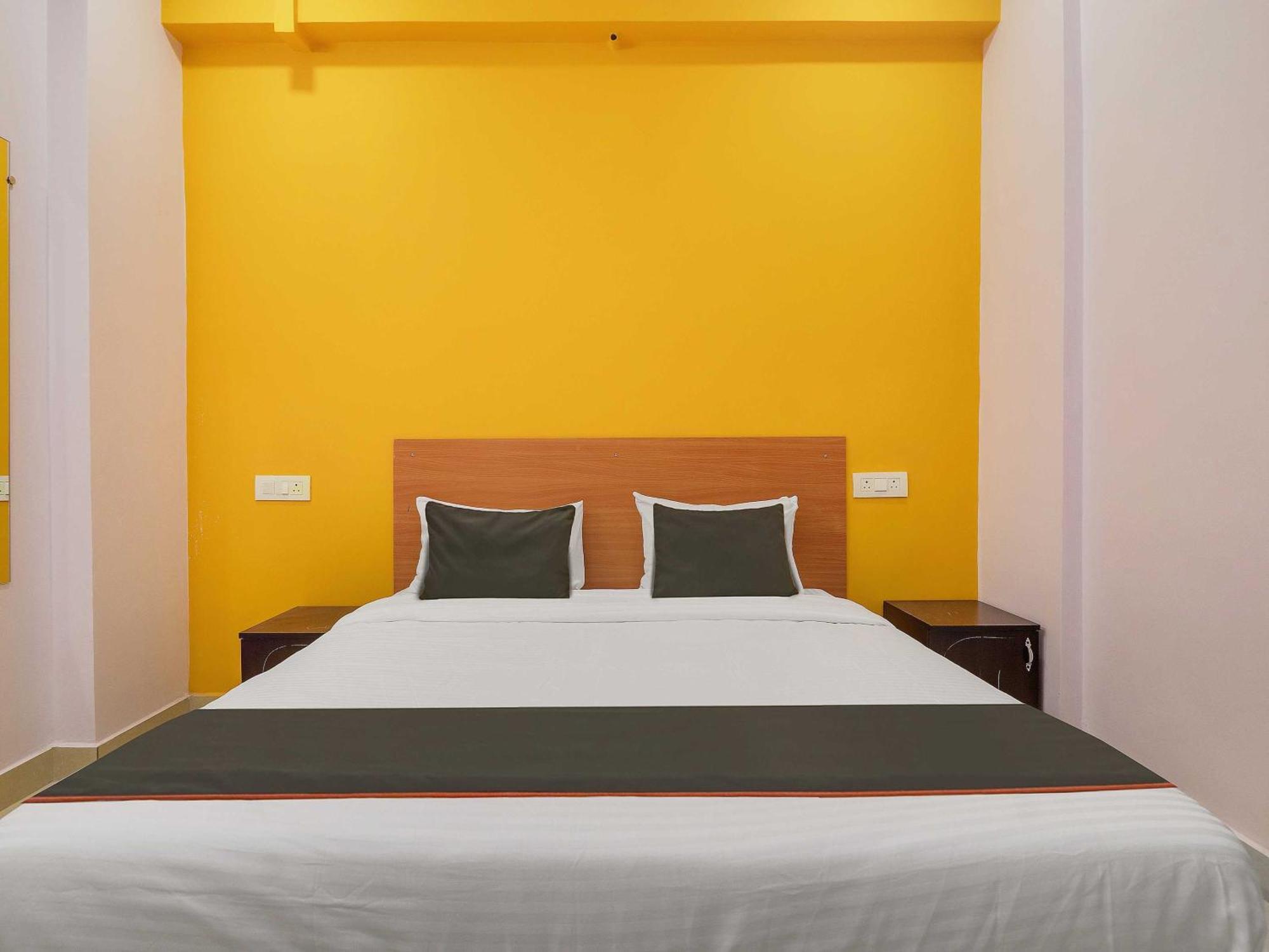 Collection O Rbs Kothapet-Nagole Road Hotel Хидерабад Екстериор снимка